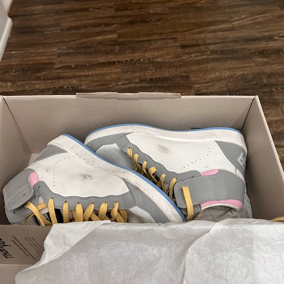 Golden goose sky high size 36 excellent condition only wore around my house! - Picture 4 of 5